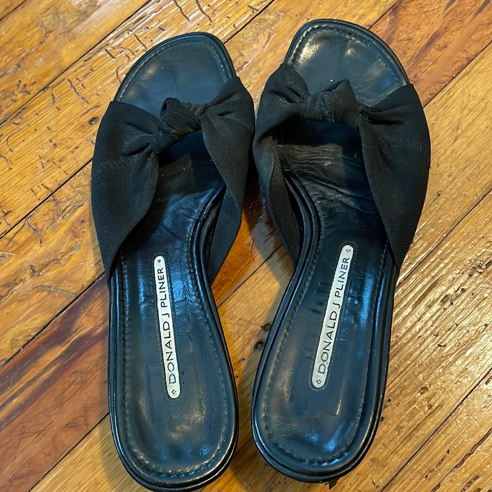 Donald J Pliner 7.5 black summer casual